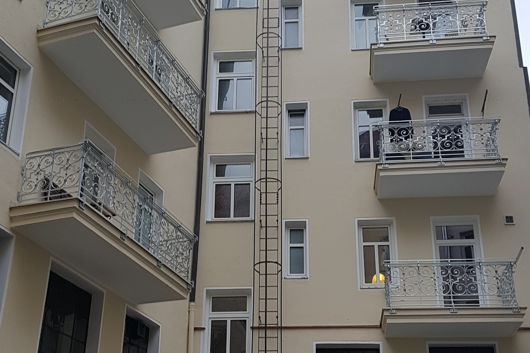 Professionelle Balkonsanierung und Abdichtung von Pro Bautenschutz.