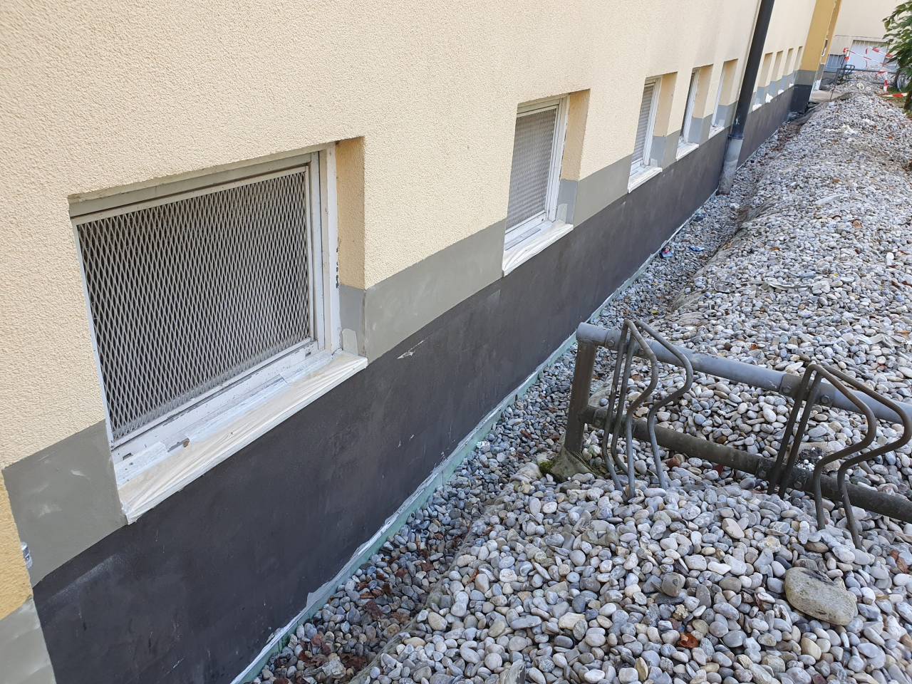 Sockel gegen Feuchtigkeit schützen